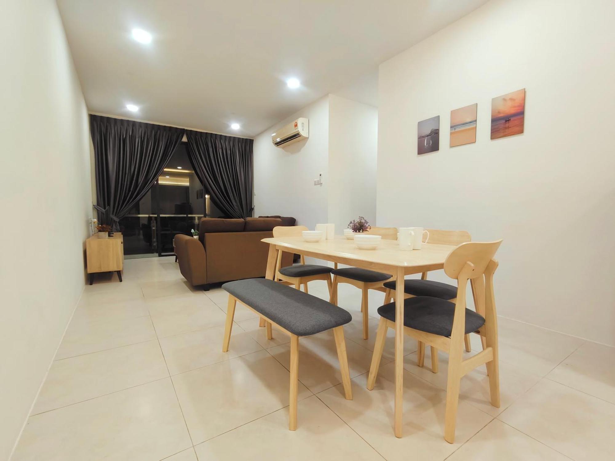 Muji Galacity 2br 2beds Entire
